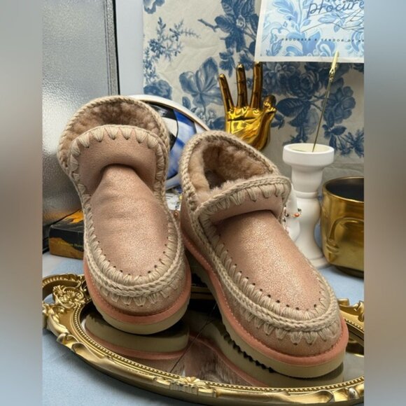 🆕 MOU 🧿 NWOT WOB Metallic Peach Eskimo Ankle Boot, *MIX PAIR SZ 37(L) & 38(R)* - Picture 4 of 15